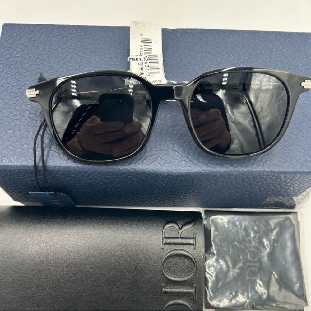 Unisex Dior black suit sunglasses made in Italy
